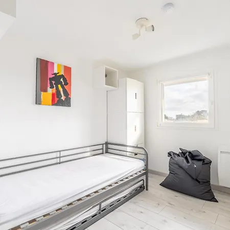 73 - Apt Vue Golf Et Piscine Apartment *